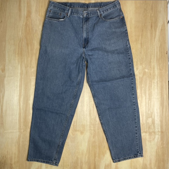 Levis Jeans 560 Mens Denim Blue Jeans 40x31 Comfort Soft‎ Washed Loose Tapered - Picture 1 of 11